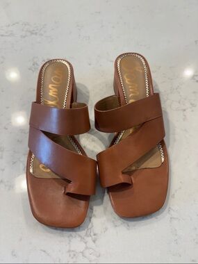 Sam Edelman Women's Toe Loop Prague Heeled Sandals in Ginger Brown Leather